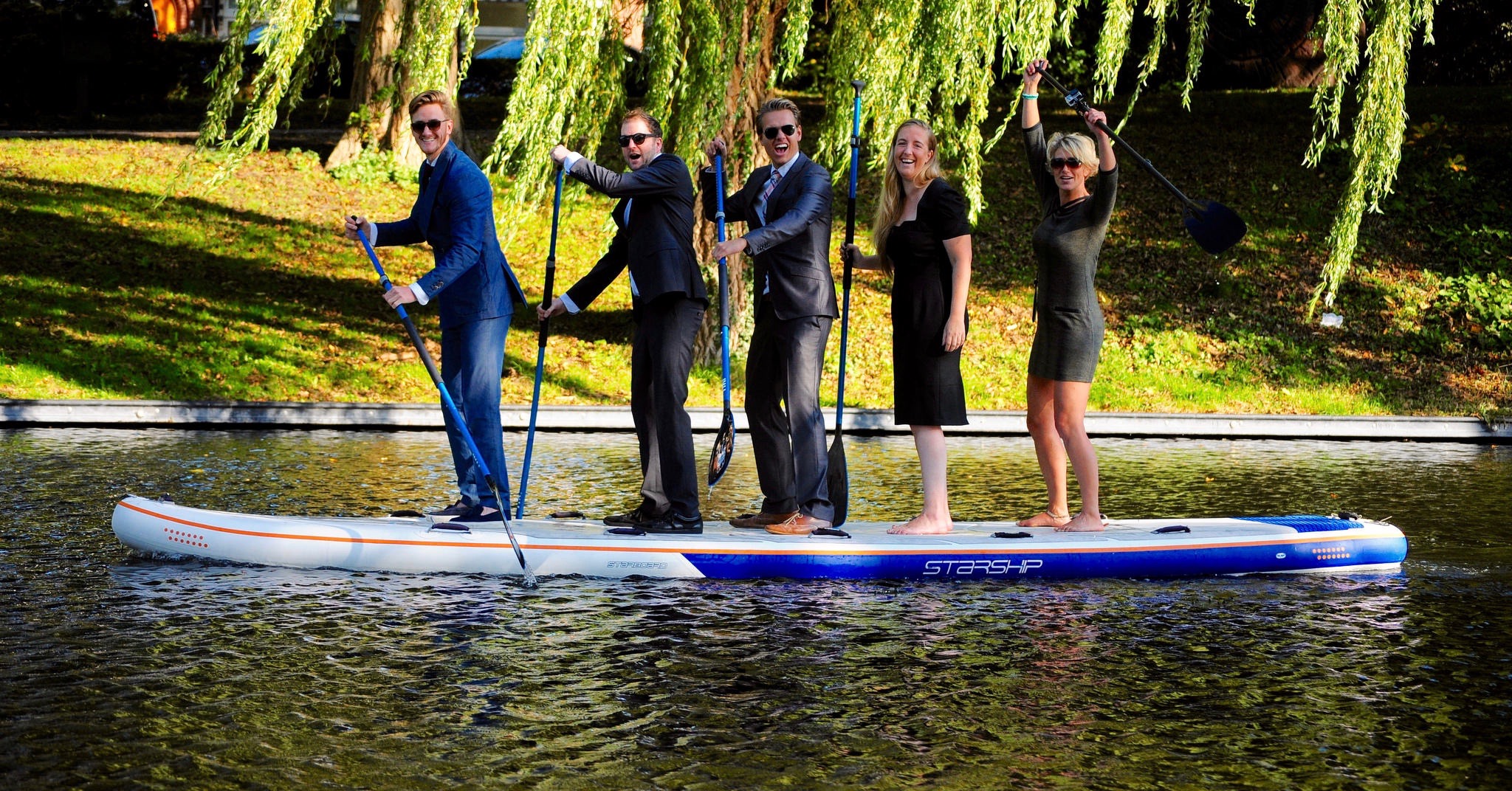 Workshops en inspiratie duurzaamheid en zero waste in Alkmaar - Suppen in Alkmaar Teamuitje Urban Nomads Club Starboard Groep Starship Megasup Nanda