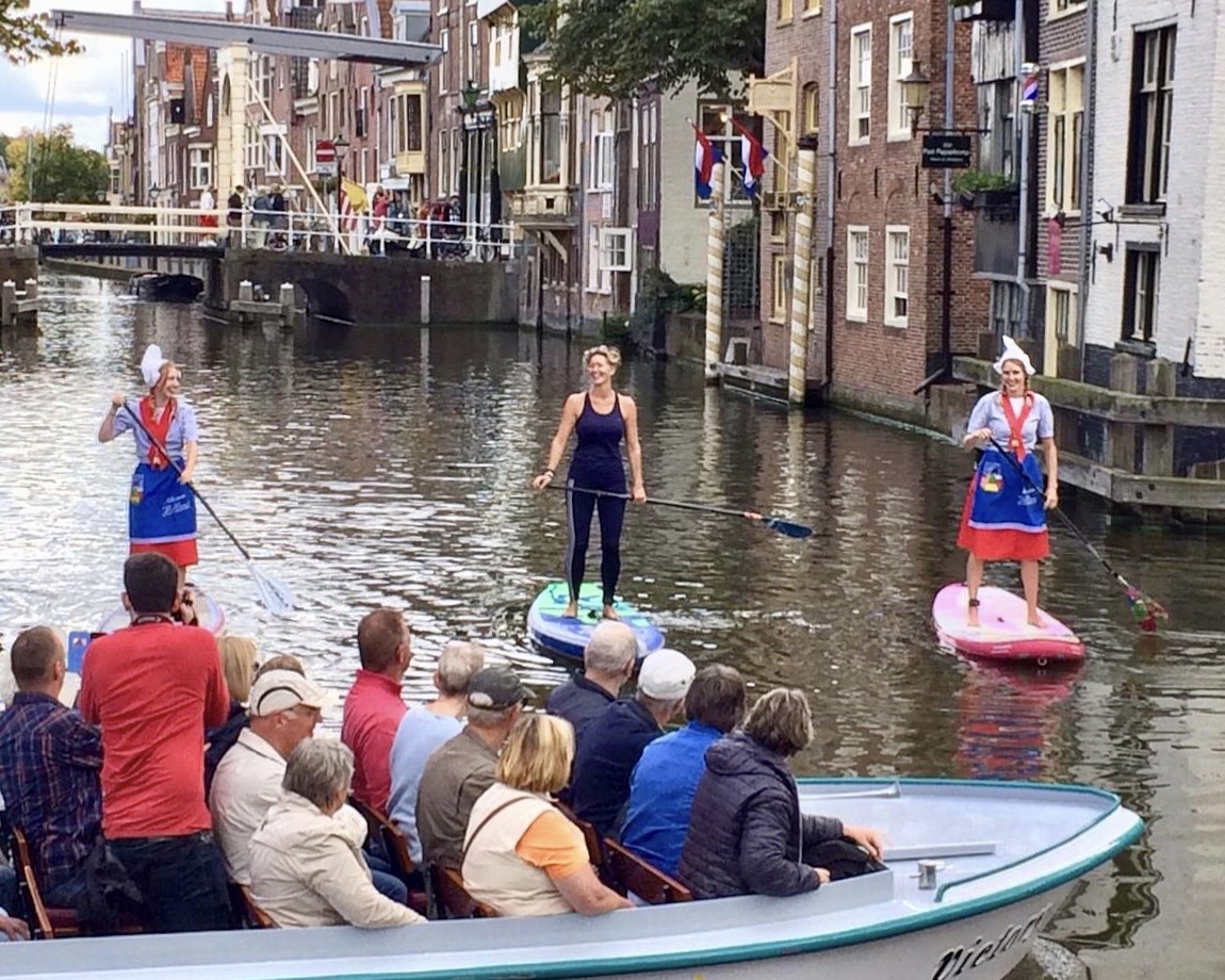 Alkmaar Kaasmarkt Kaasmeisjes op de Sup